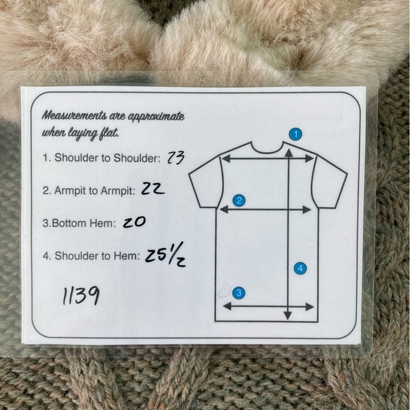 British Wool Naturally Chunky Cable Knit Sweater Faux Fur Collar & Cuff (Size M) - Picture 10 of 11